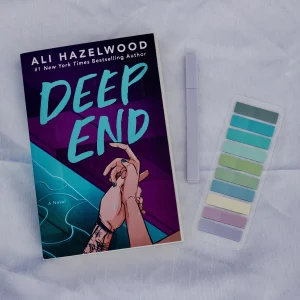 Deep End – Ali Hazelwood (Inglés)